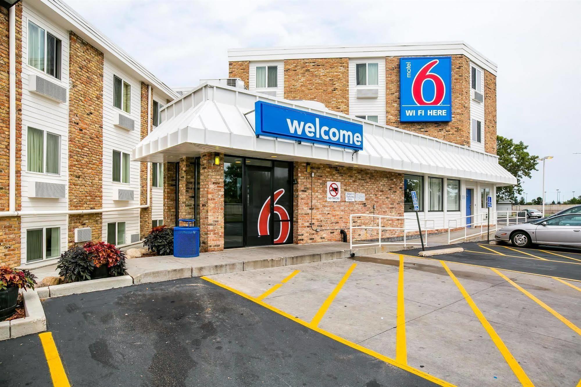 Motel 6 Minneapolis Airport - Mall Of America Exterior foto